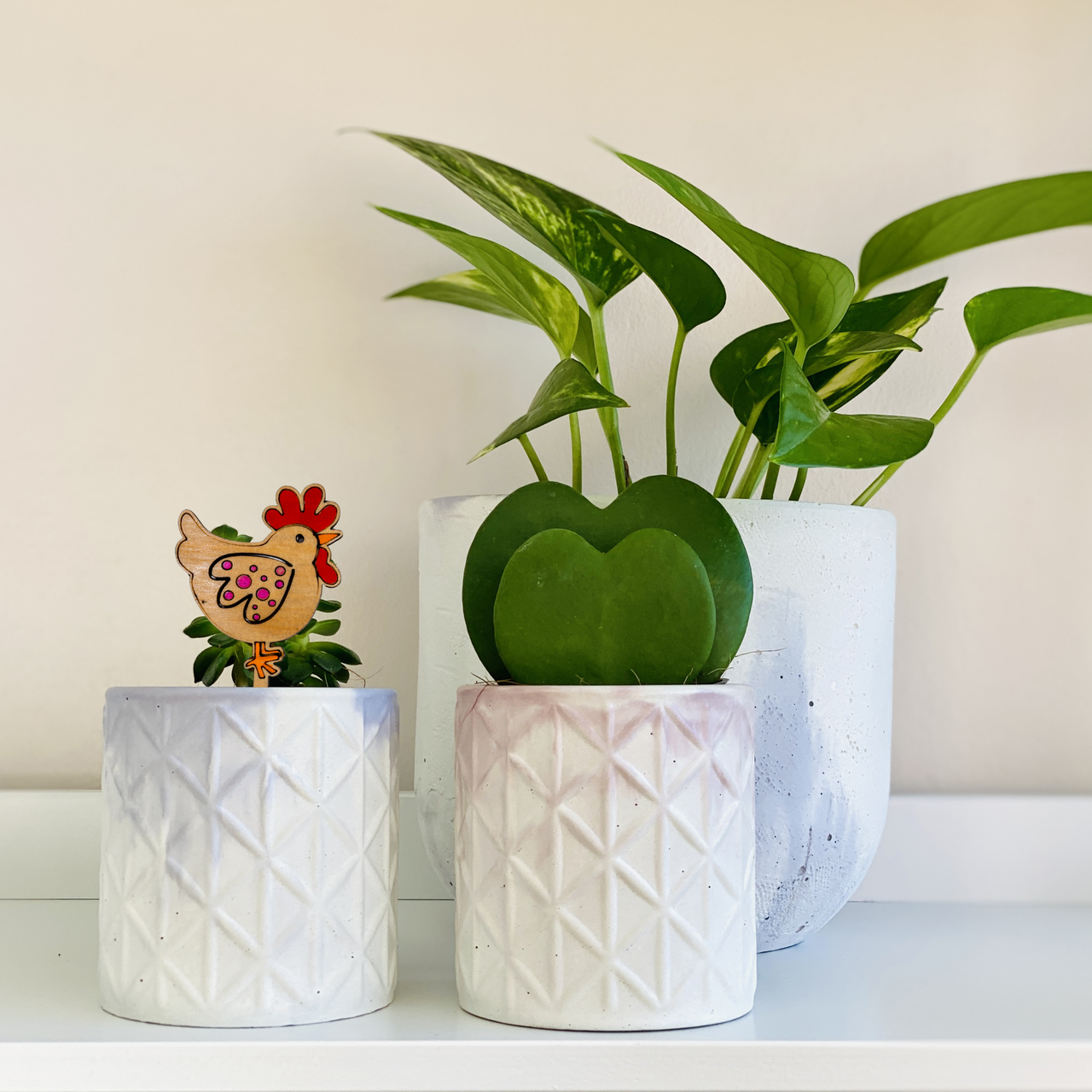 Hennydew - Unicorn Fart Productions