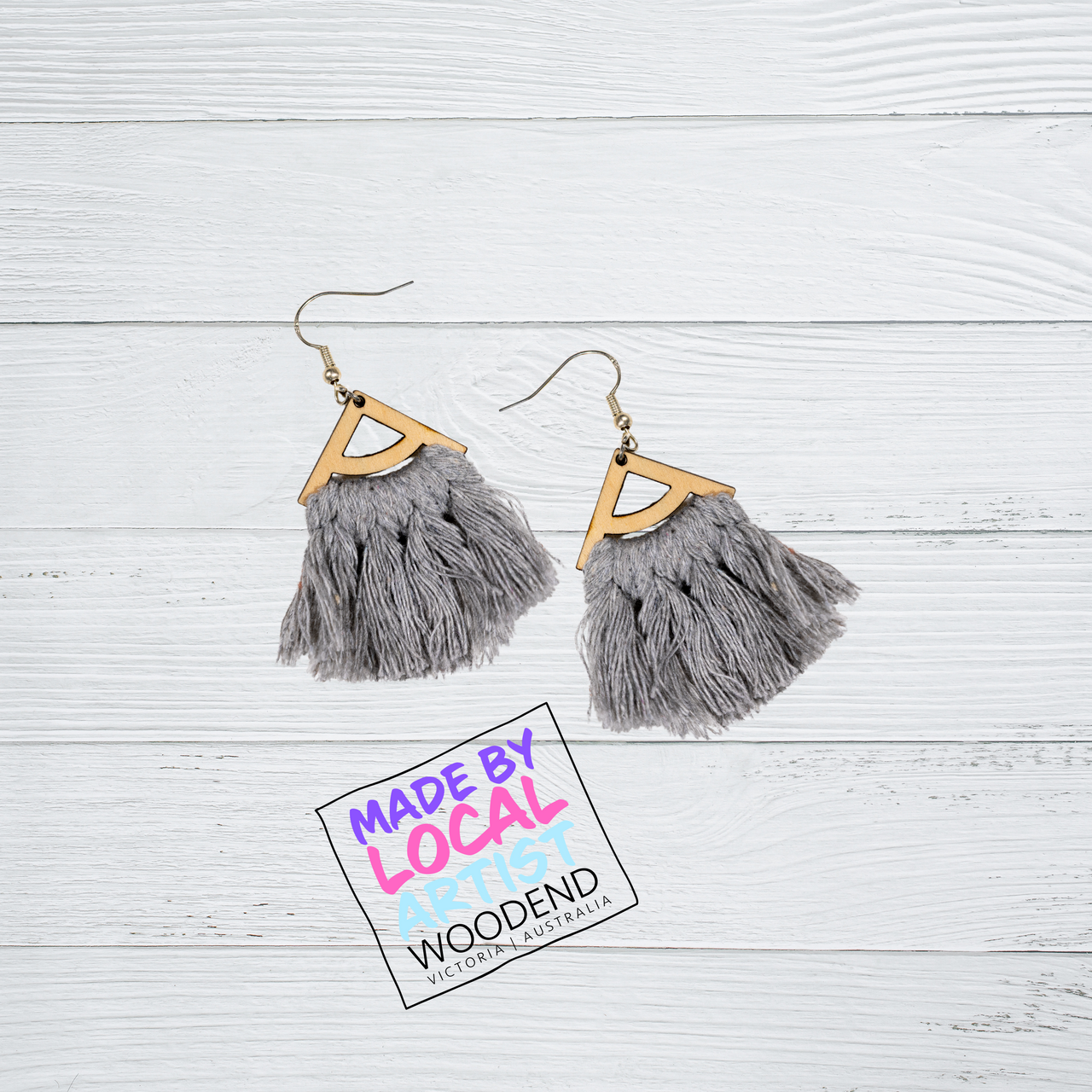 Macramé Earrings - Triangle curve - Unicorn Fart Productions